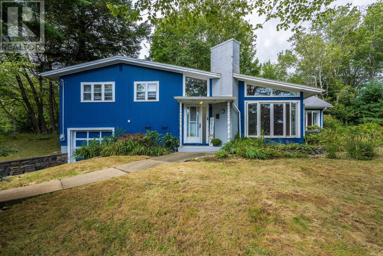 For sale 15 Glenn Drive, Halifax, Nova Scotia B3M2B8 202321298