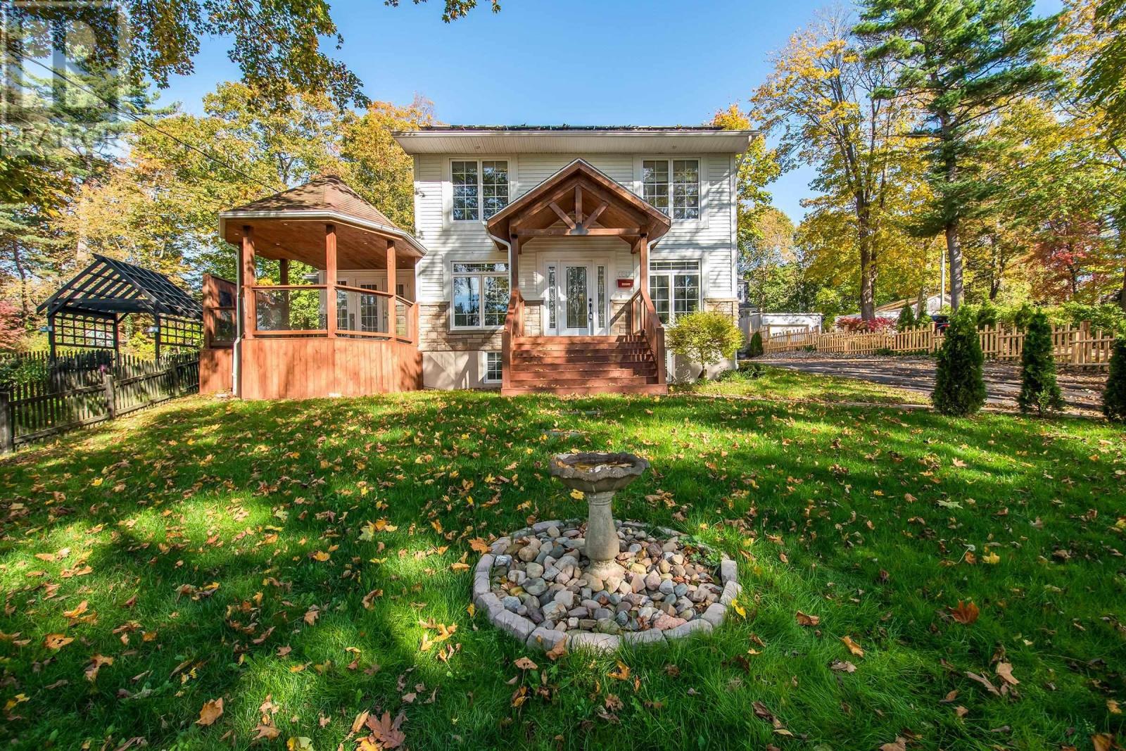 For sale 650 Shore Drive, Bedford, Nova Scotia B4A2E1 202315862