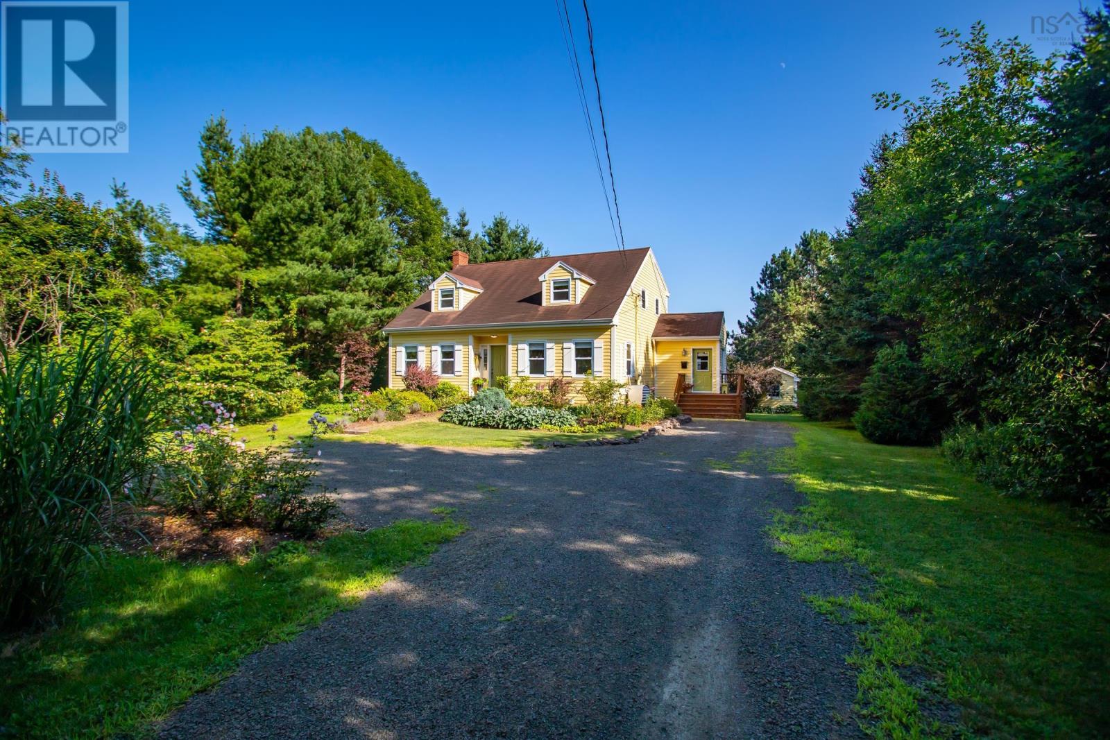 For sale 40 North Street, Granville Ferry, Nova Scotia B0S1A0