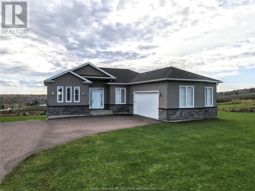 For sale 4 Irishview ST, Irishtown, New Brunswick E1H0J4 M156000