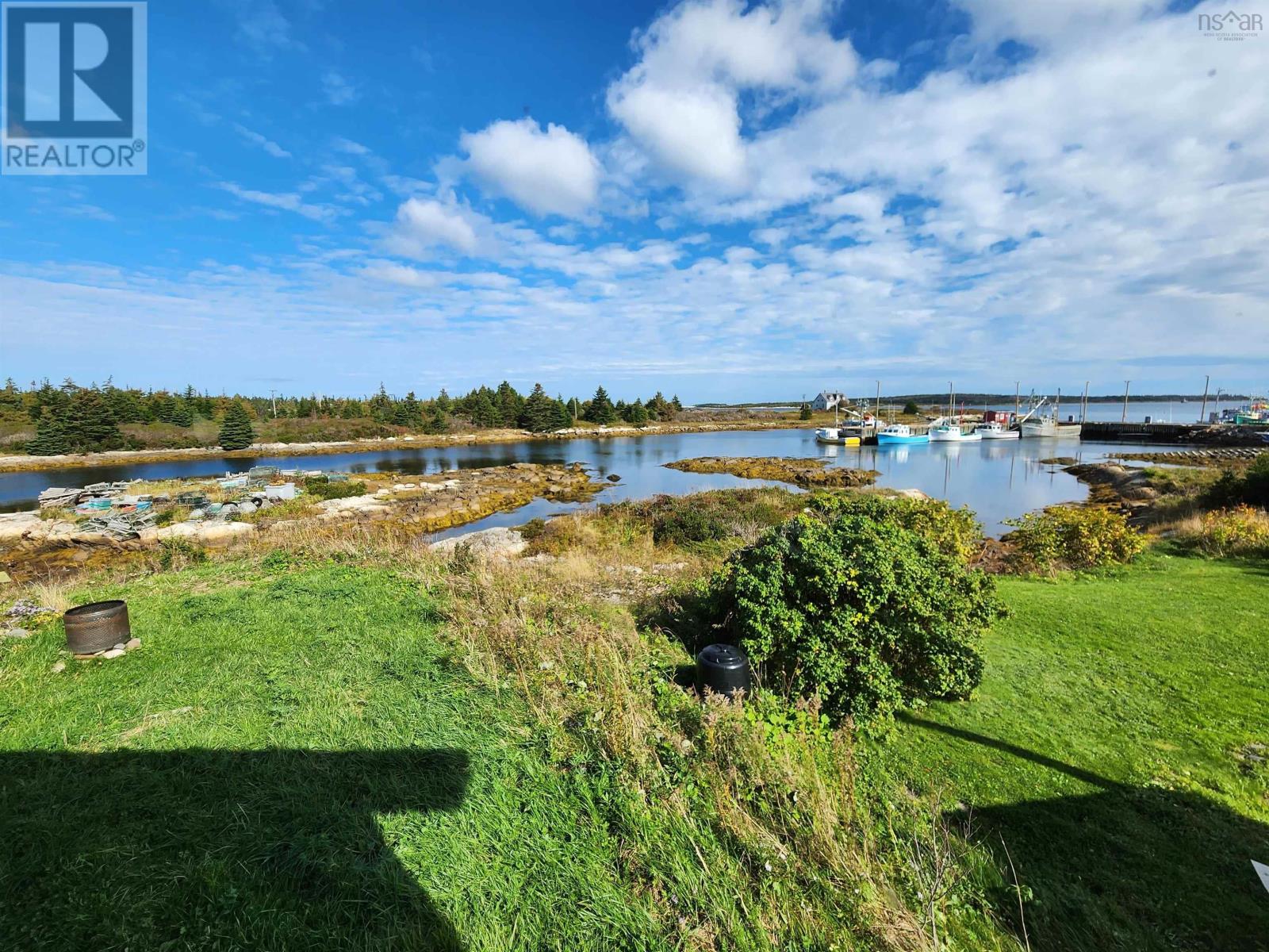 For sale 264 Water Street, Canso, Nova Scotia B0H1H0 202321644