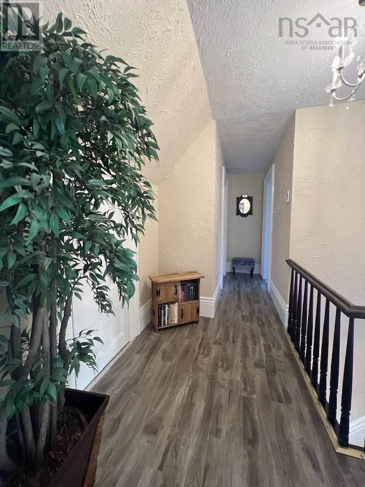 For sale 395 Pleasant Street, Yarmouth, Nova Scotia B5A3P5 202323248