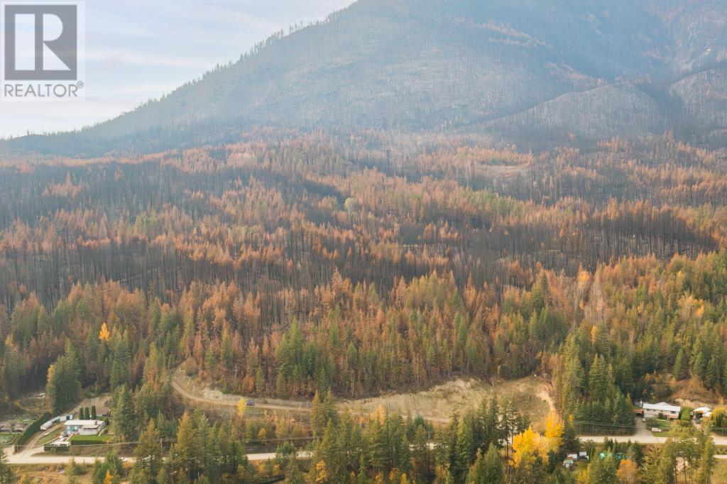 For sale 8767 HOLDING RD, Adams Lake, British Columbia V0E1M0 175633