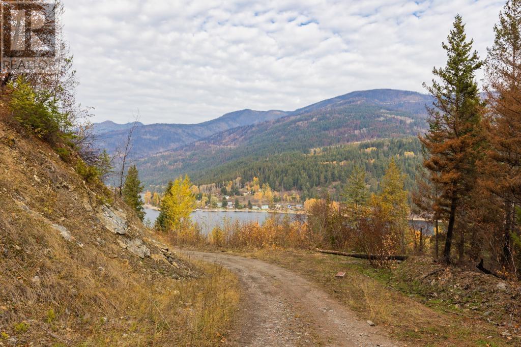 For sale 8767 HOLDING RD, Adams Lake, British Columbia V0E1M0 175633