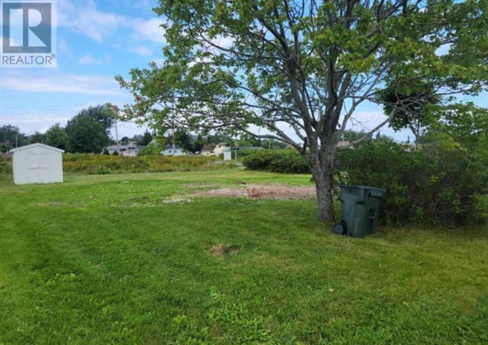 For sale 585 Willow Street, New Waterford, Nova Scotia B1H3W3