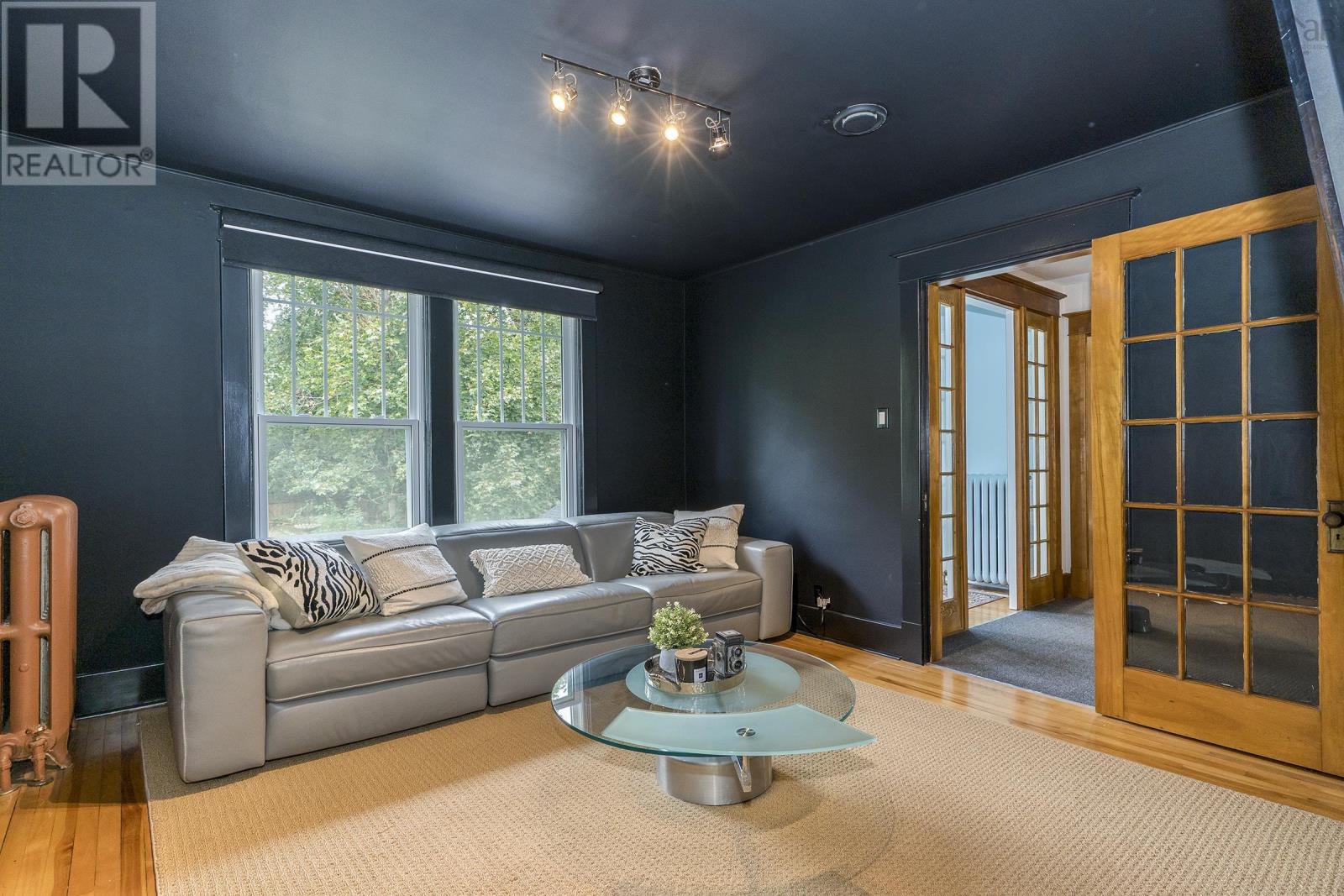 For sale 580 Main Street, Wolfville, Nova Scotia B4P1E6 202320863 REALTOR.ca