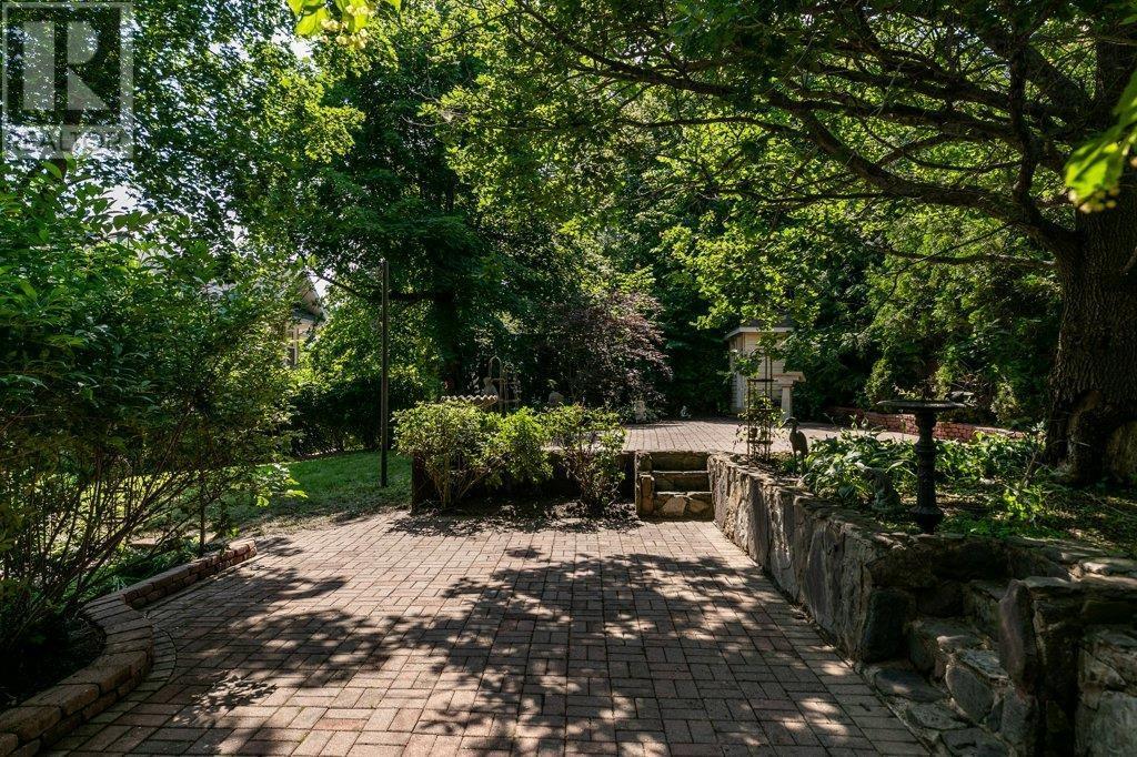 For sale 580 Main Street, Wolfville, Nova Scotia B4P1E6 202320863