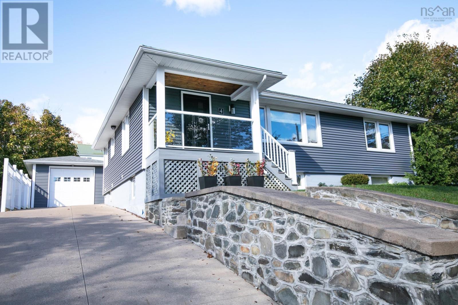 4 Lakeview Avenue, Dartmouth, Nova Scotia B3A3S7 REALTOR.ca