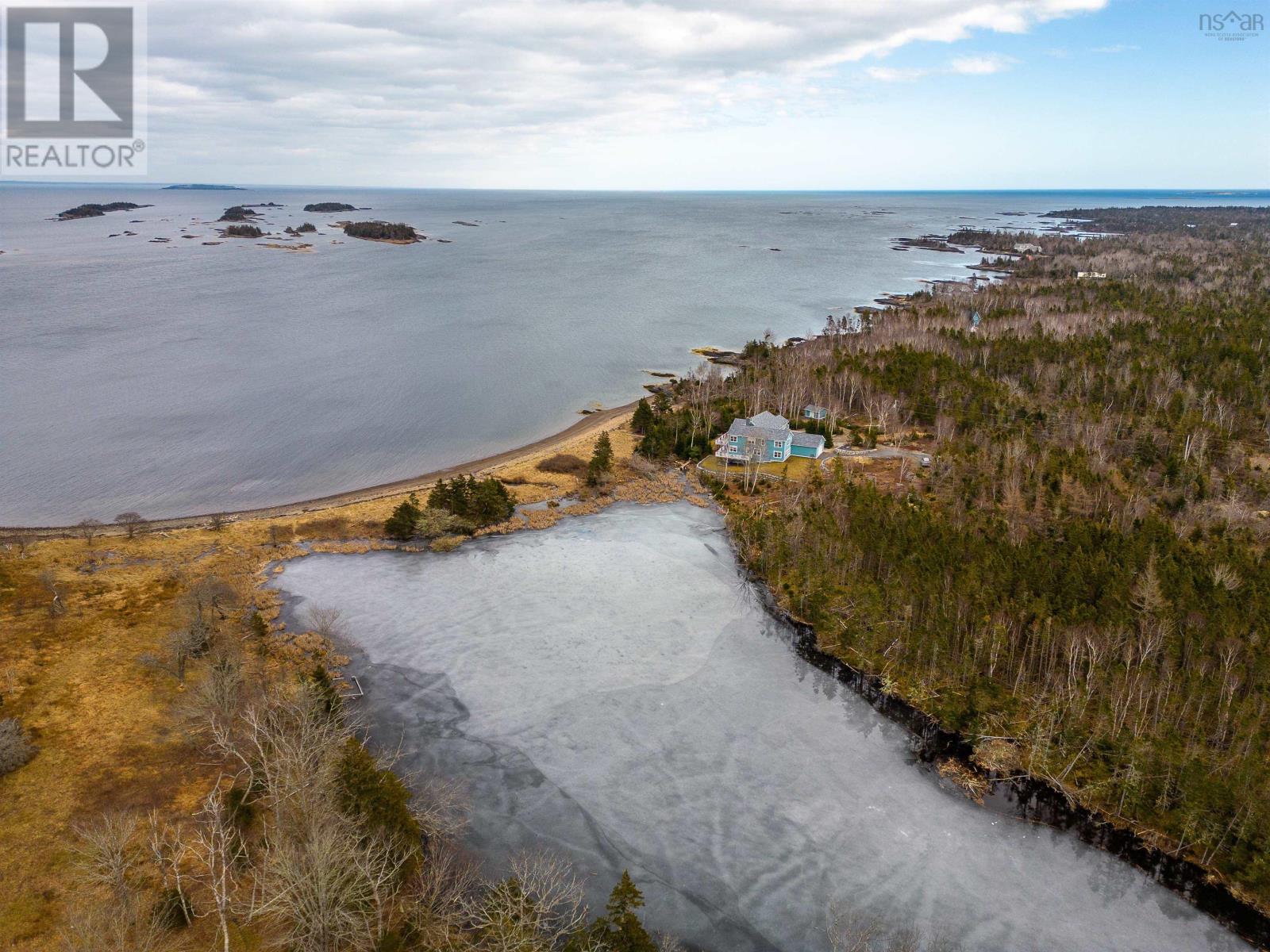 For sale 24 Fir Court, Heckmans Island, Nova Scotia B0J2C0 202302347