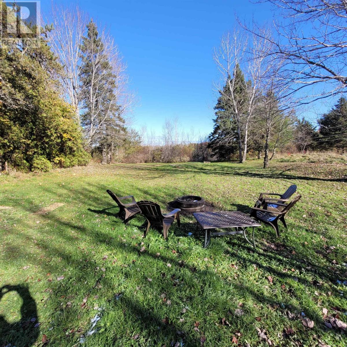 For sale 207 Highway 214, Elmsdale, Nova Scotia B2S1J1 202323549 REALTOR.ca