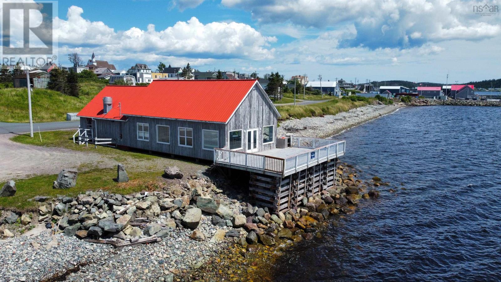 For sale 41 Commercial Street, Louisbourg, Nova Scotia B1C1B5