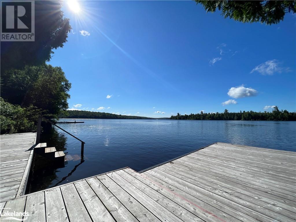 For sale: 4570 HAY Lake, Whitney, Ontario K0J2M0 - 40510913 | REALTOR.ca