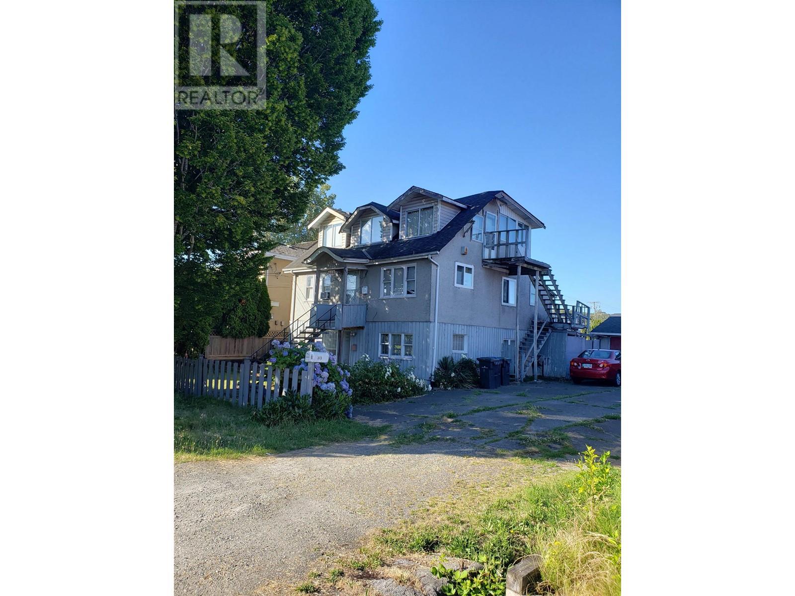 For sale 373 PEMBINA STREET, New Westminster, British Columbia V3M5J5