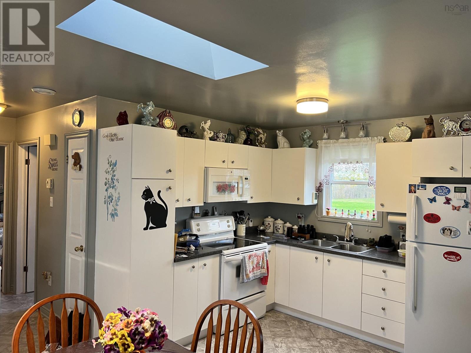 For sale 237 Summerside Road, Summerside, Nova Scotia B0H1R0