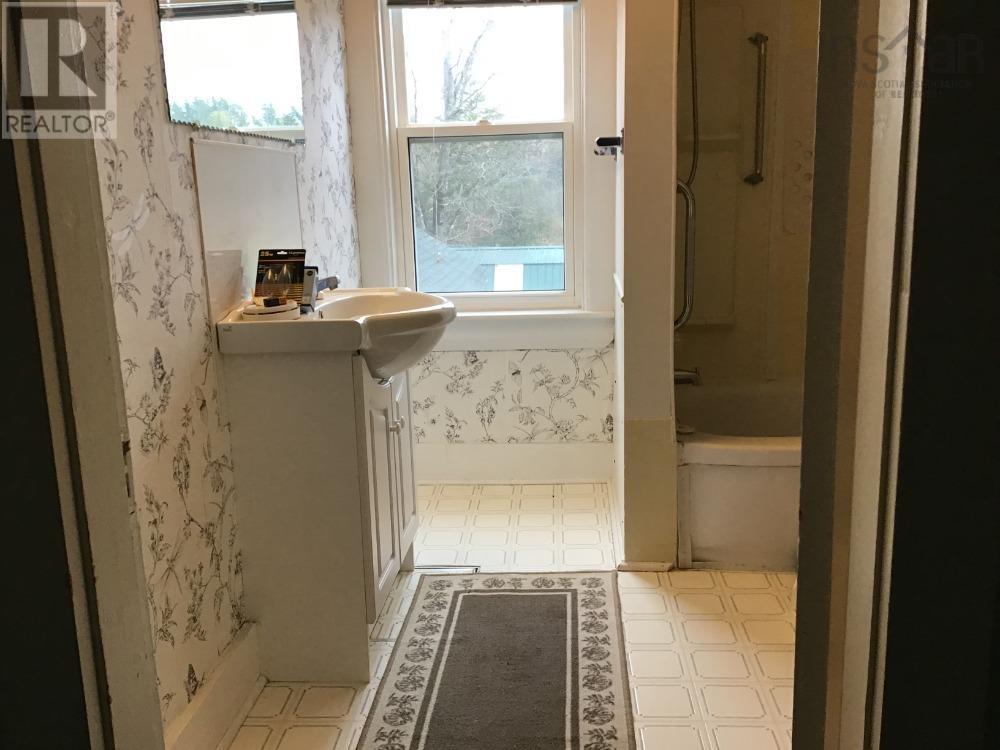 For sale 63 Maple Avenue, Bass River, Nova Scotia B0M1B0 202322374