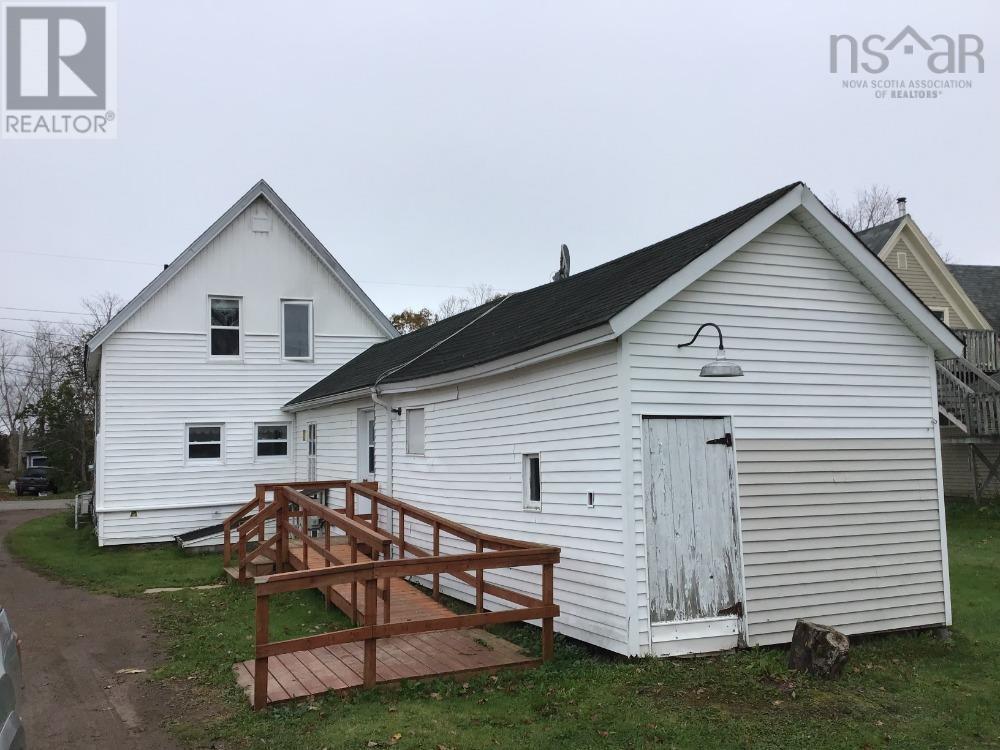 For sale 63 Maple Avenue, Bass River, Nova Scotia B0M1B0 202322374