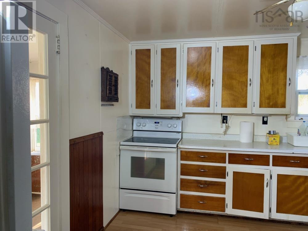 For sale 63 Maple Avenue, Bass River, Nova Scotia B0M1B0 202322374