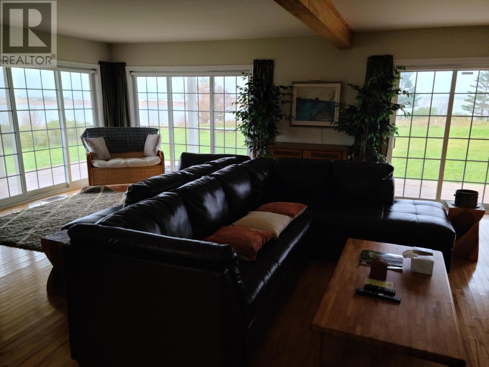 For sale 356 King Street, Malpeque, Prince Edward Island C0B1M0