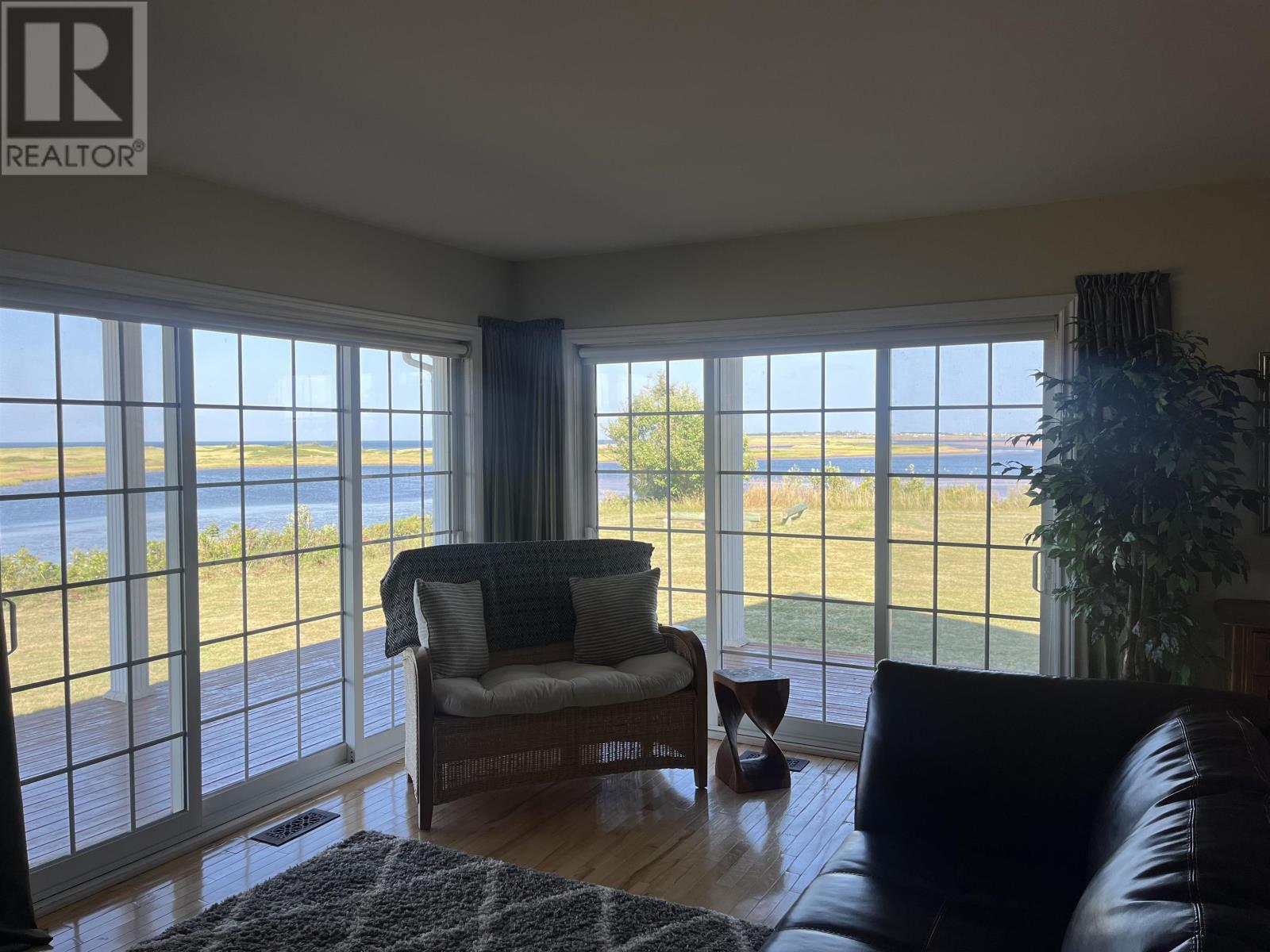 For sale 356 King Street, Malpeque, Prince Edward Island C0B1M0