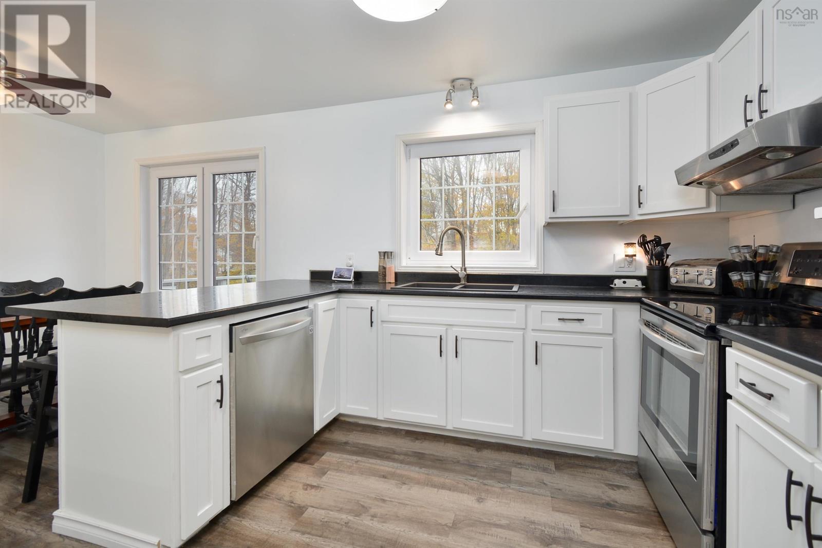 For sale 232 Floral Heights Drive, Howie Centre, Nova Scotia B1L1G9 202323817 REALTOR.ca