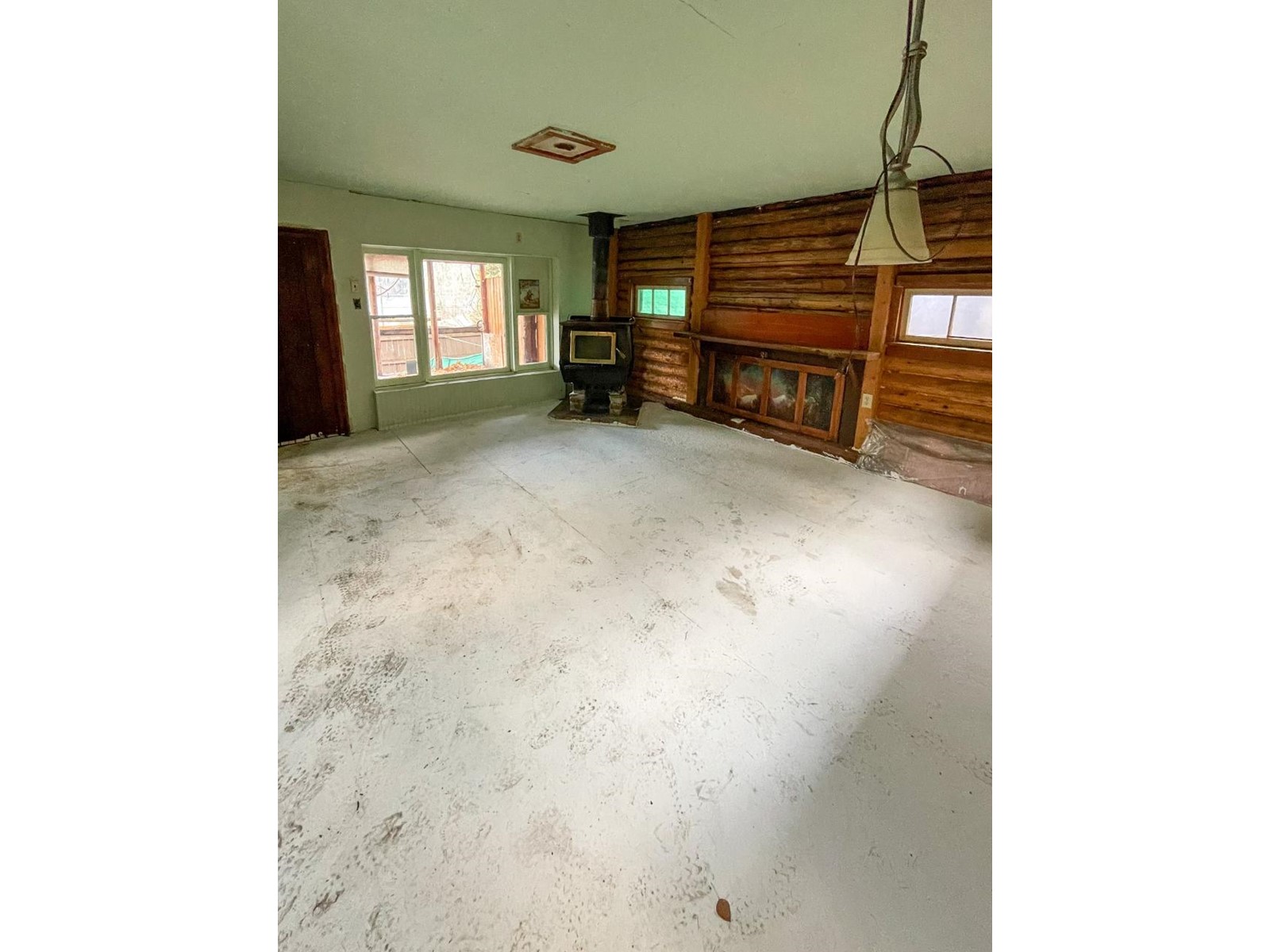 For sale 9338 HALF MOON AVE, Moyie, British Columbia V0B2A0 2474032