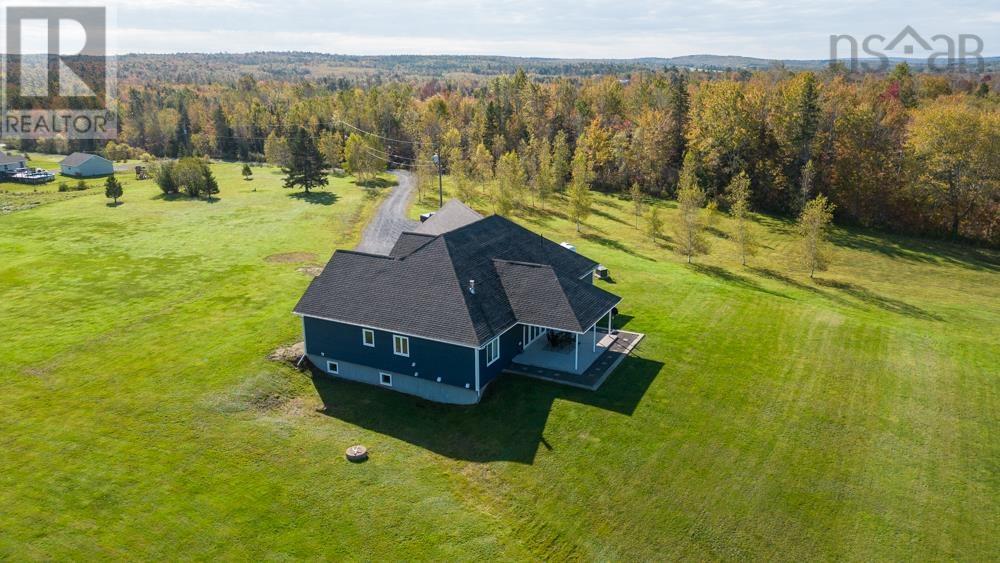 For sale 44 Holmes Lane, Hamilton Road, Nova Scotia B0K2A0 202321889