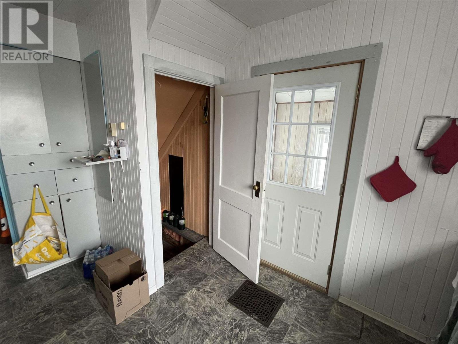 For sale 210 Main ST, Smooth Rock Falls, Ontario P0L2B0 TM232206