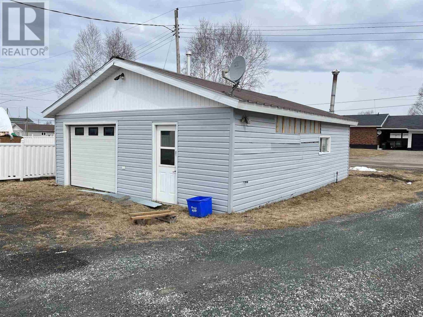 For sale 210 Main ST, Smooth Rock Falls, Ontario P0L2B0 TM232206