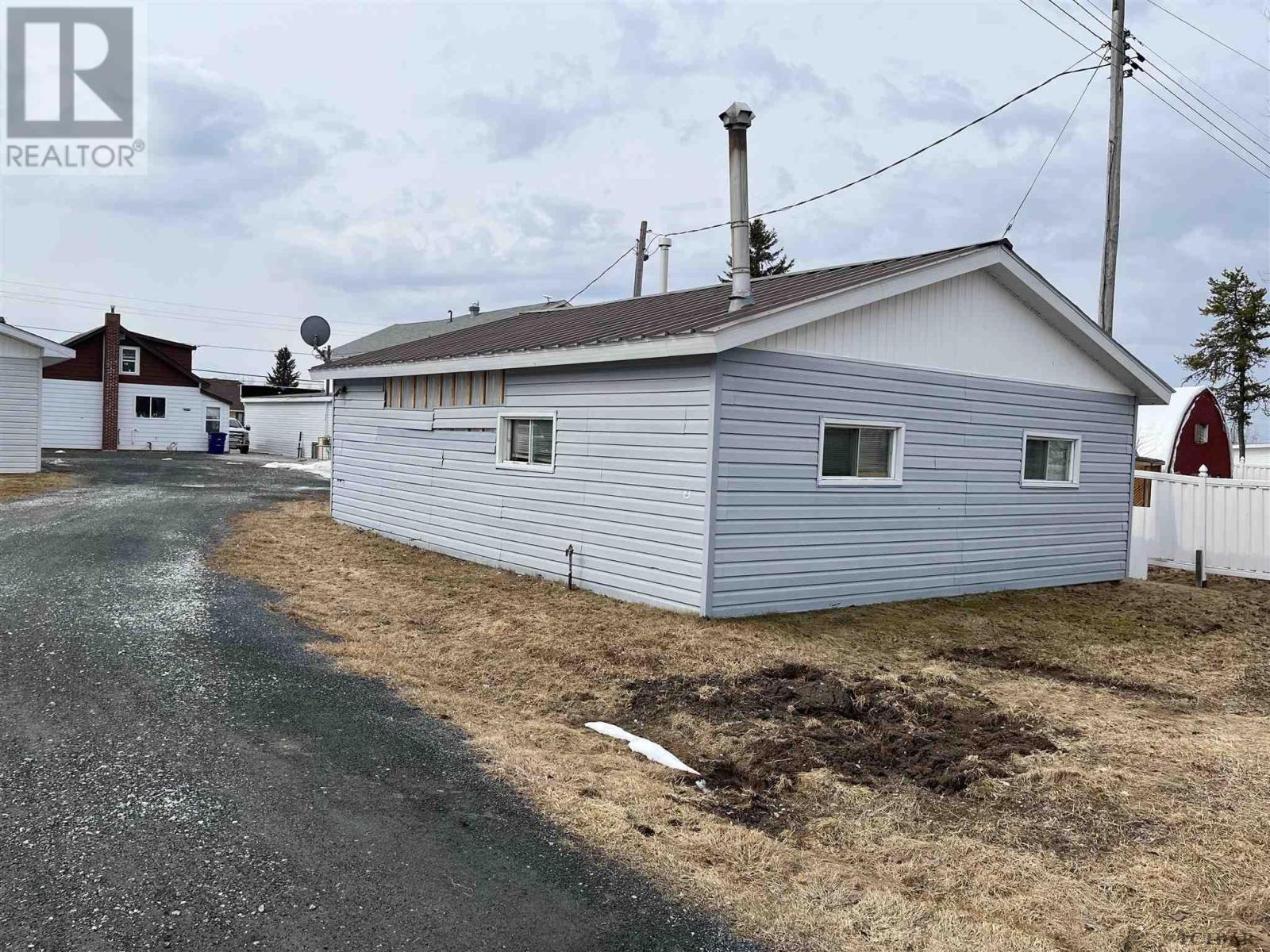 For sale 210 Main ST, Smooth Rock Falls, Ontario P0L2B0 TM232206