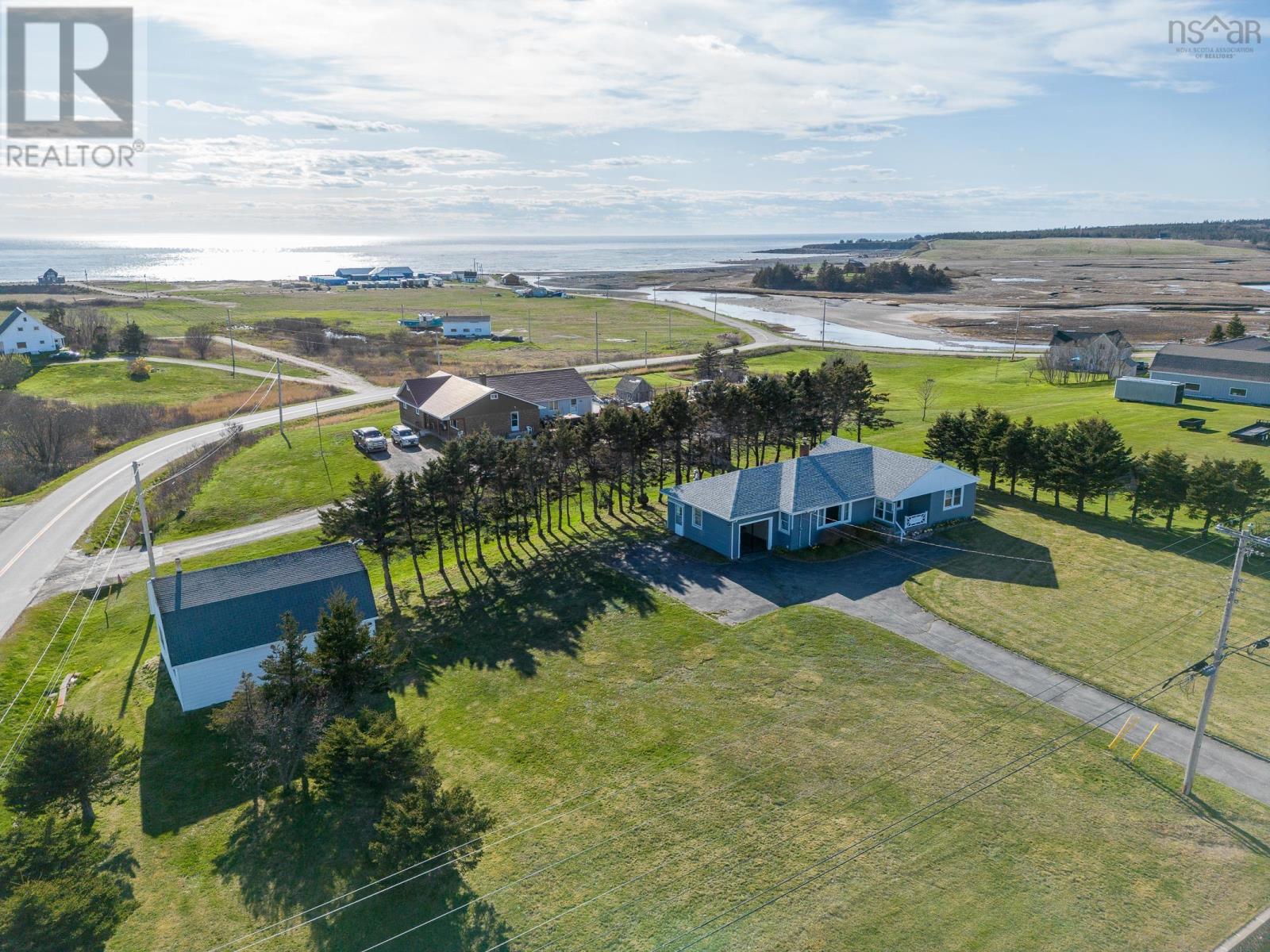 For sale 4903 Highway 1, Salmon River, Nova Scotia B0W2Y0 202323889 REALTOR.ca