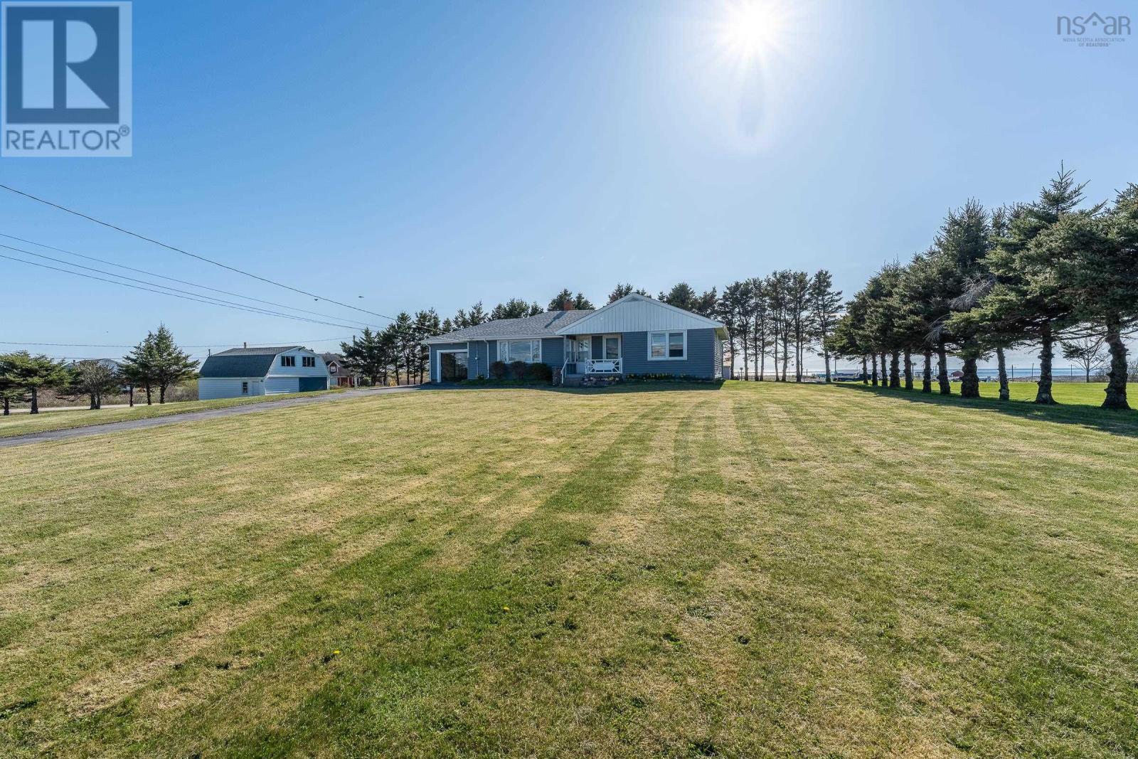 For sale 4903 Highway 1, Salmon River, Nova Scotia B0W2Y0 202323889 REALTOR.ca