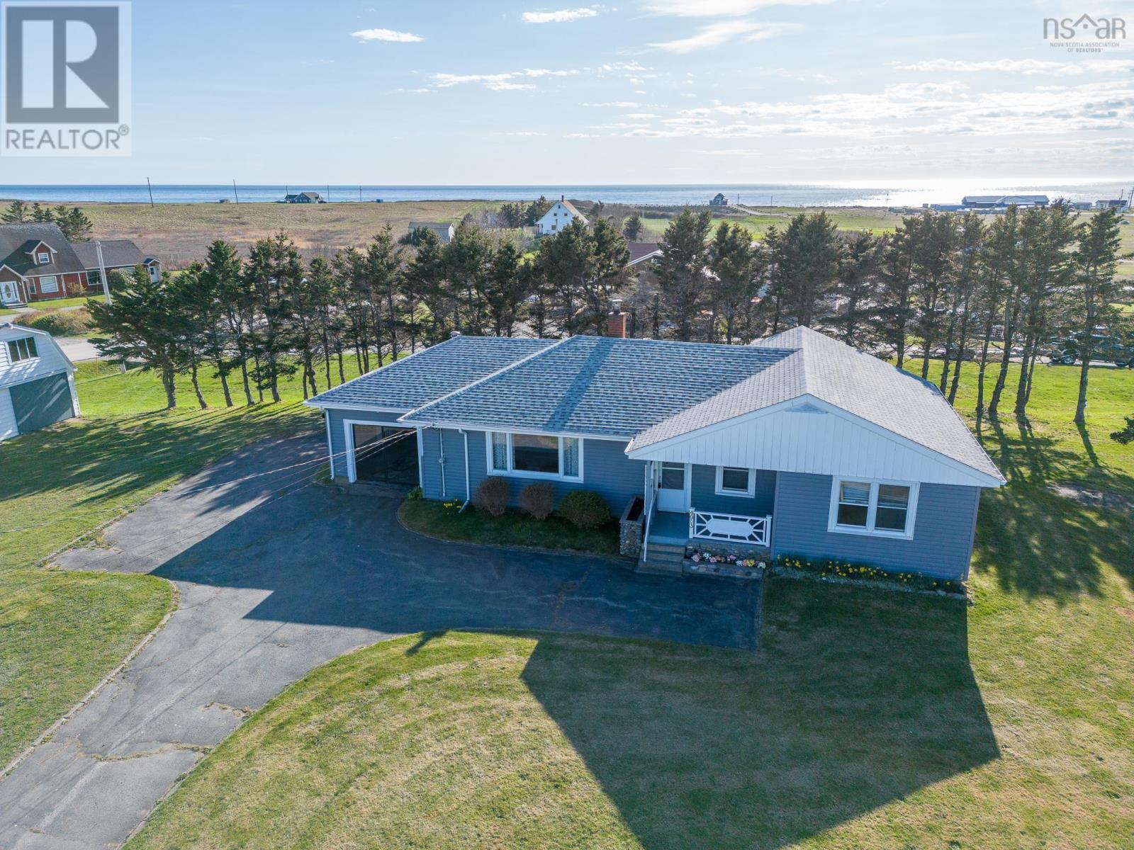 For sale 4903 Highway 1, Salmon River, Nova Scotia B0W2Y0 202323889 REALTOR.ca