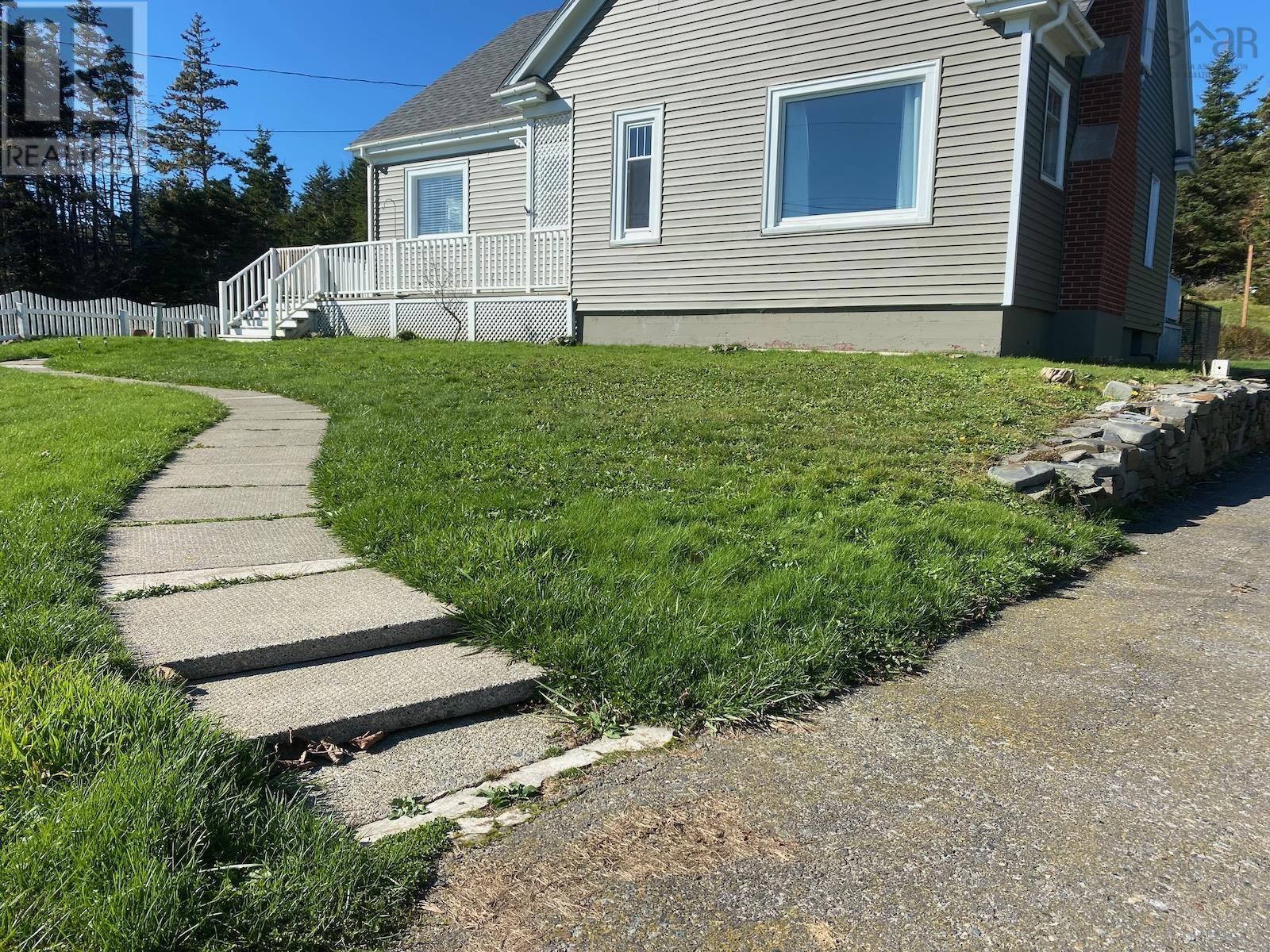 14 Sweeney Lane, Cape Forchu, Nova Scotia B5A5G7 REALTOR.ca