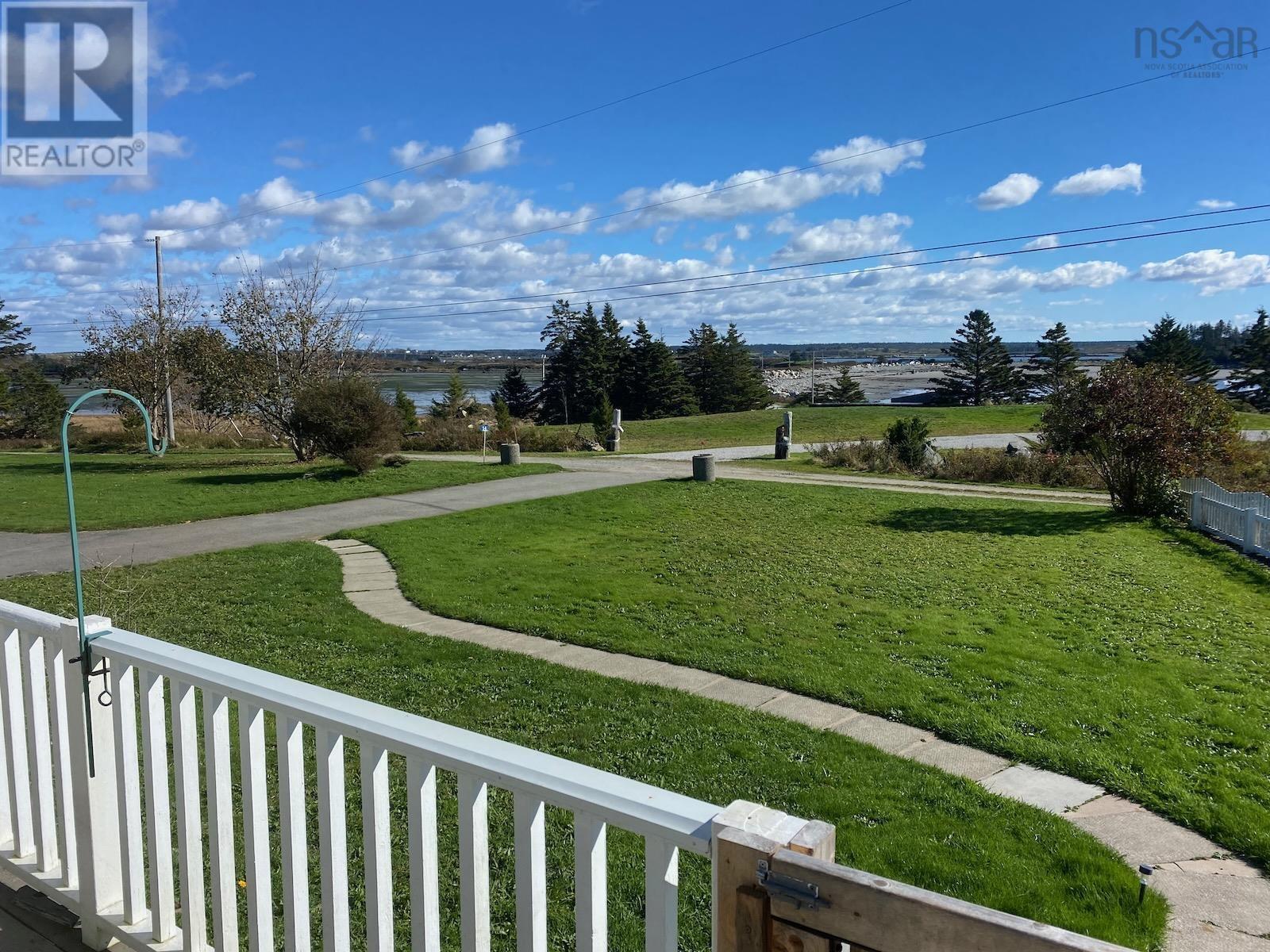 14 Sweeney Lane, Cape Forchu, Nova Scotia B5A5G7 REALTOR.ca