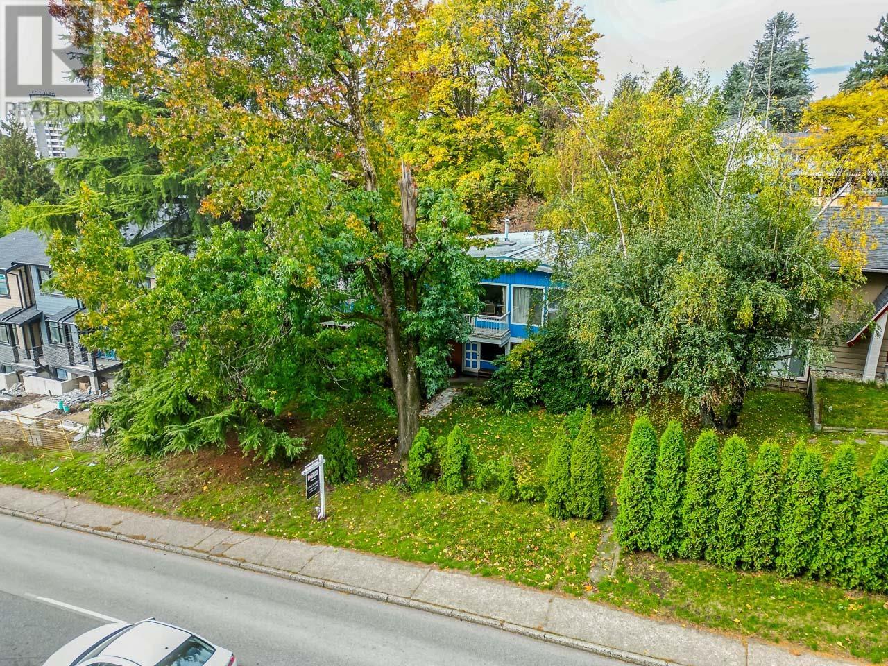 For sale 49 E EIGHTH AVENUE, New Westminster, British Columbia V3L4J4 R2832520 REALTOR.ca