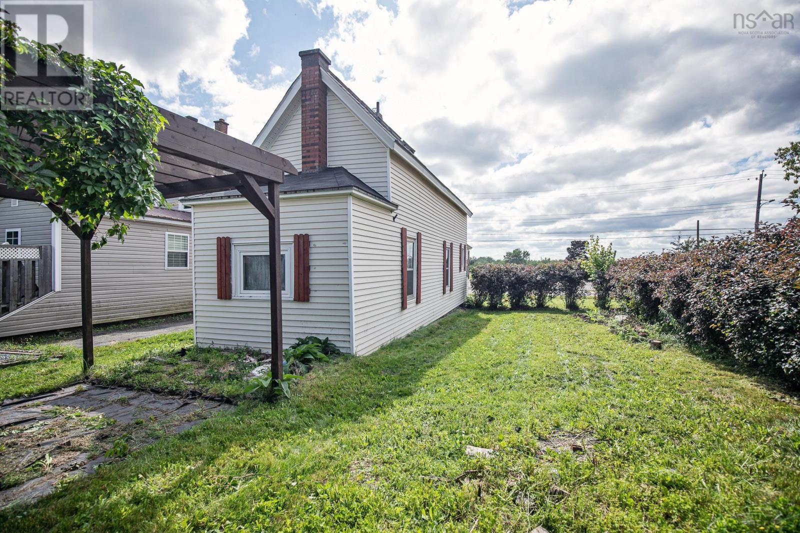 For sale 7 Lisgar Street, Springhill, Nova Scotia B0M1X0 202317571