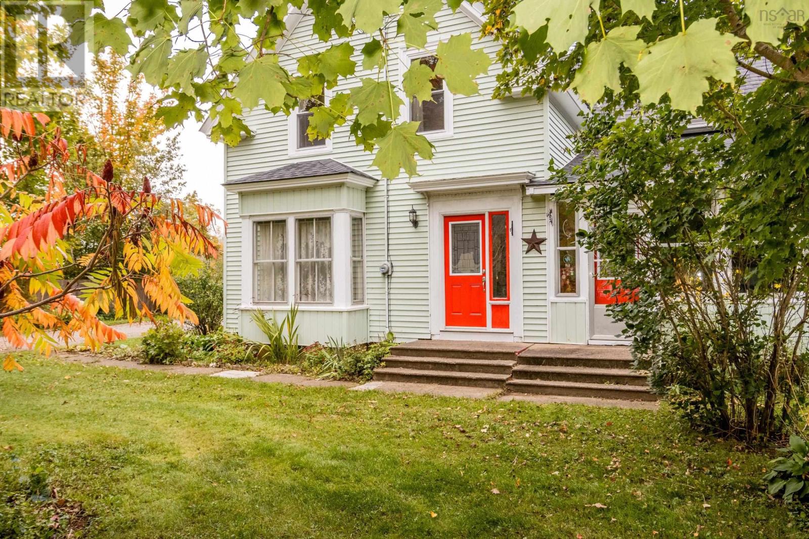 For sale 13995 Highway 1, Wilmot, Nova Scotia B0P1W0 202321920