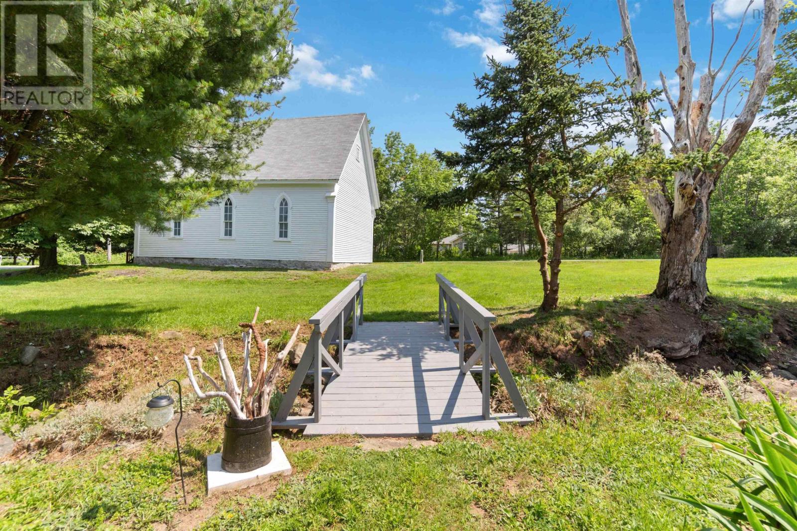 For sale 654 Highway 1, Smiths Cove, Nova Scotia B0S1S0 202314608