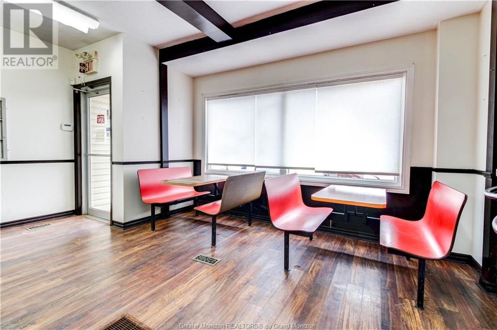 For sale 5153 Main ST, Petitcodiac, New Brunswick E4Z4L9 M156231