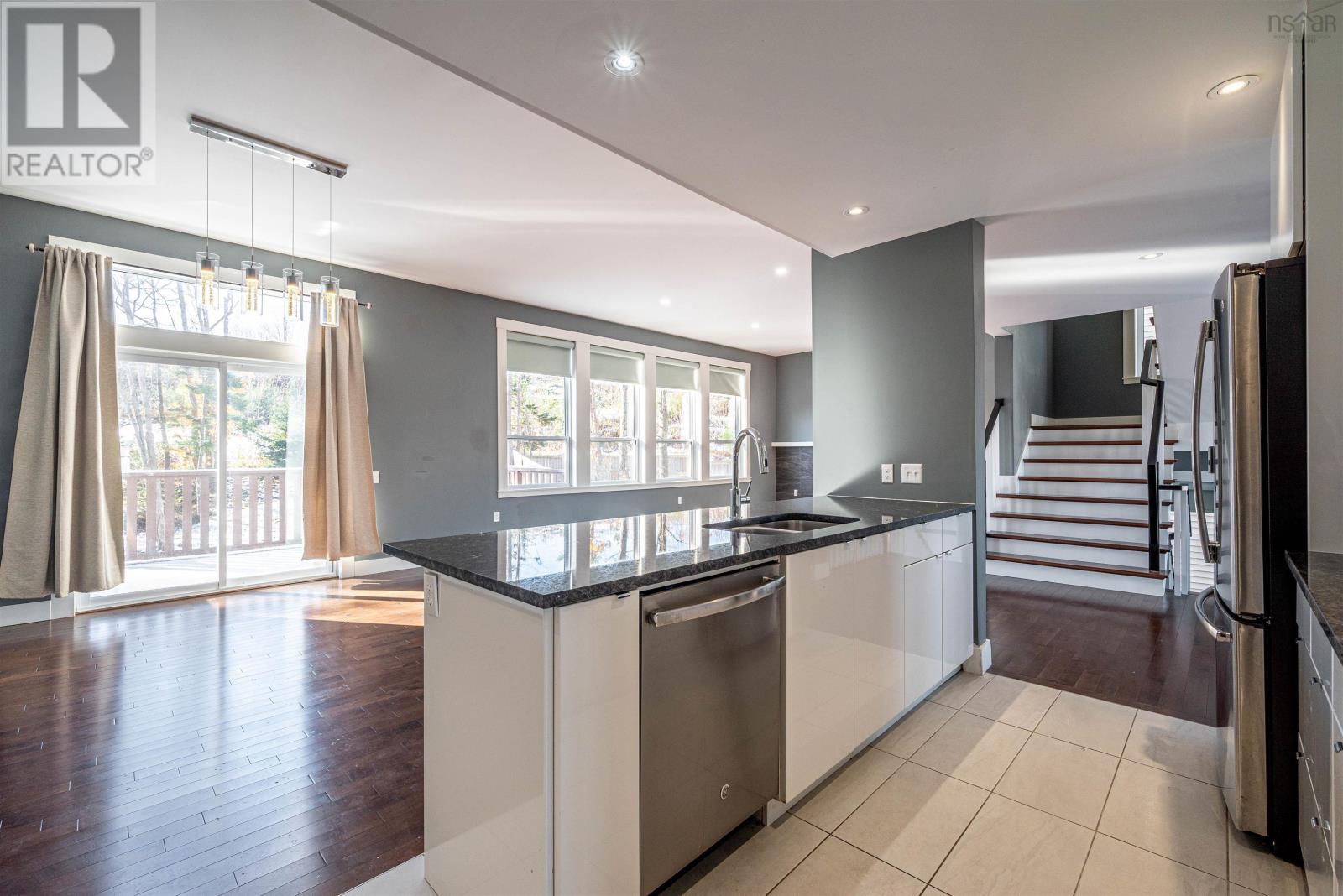 For sale 125 Amesbury Gate, Bedford, Nova Scotia B4B0S5 202323464 REALTOR.ca