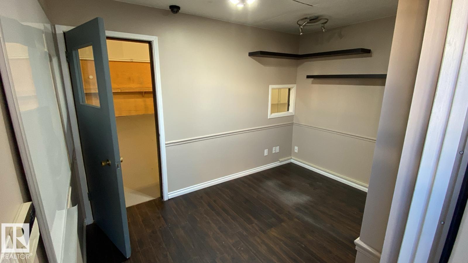 For lease 25 CHISHOLM AV, St. Albert, Alberta T8N5A5 E4365046