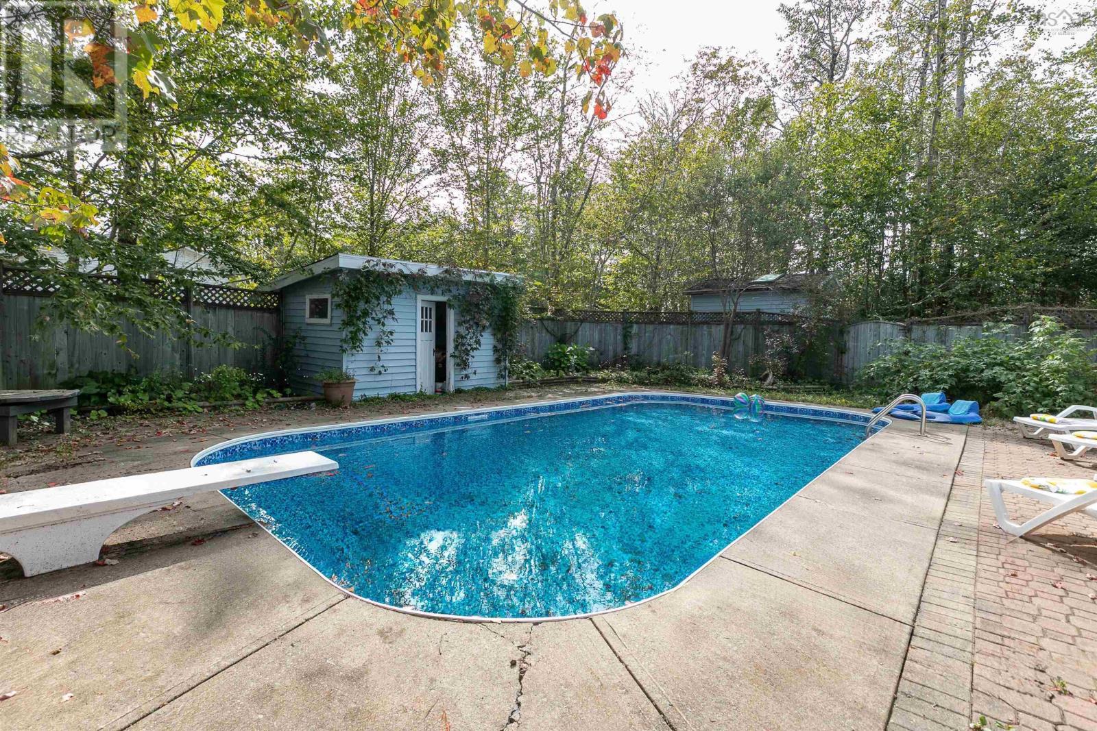 For sale 406 Lakeview Avenue, Middle Sackville, Nova Scotia B4E3B6