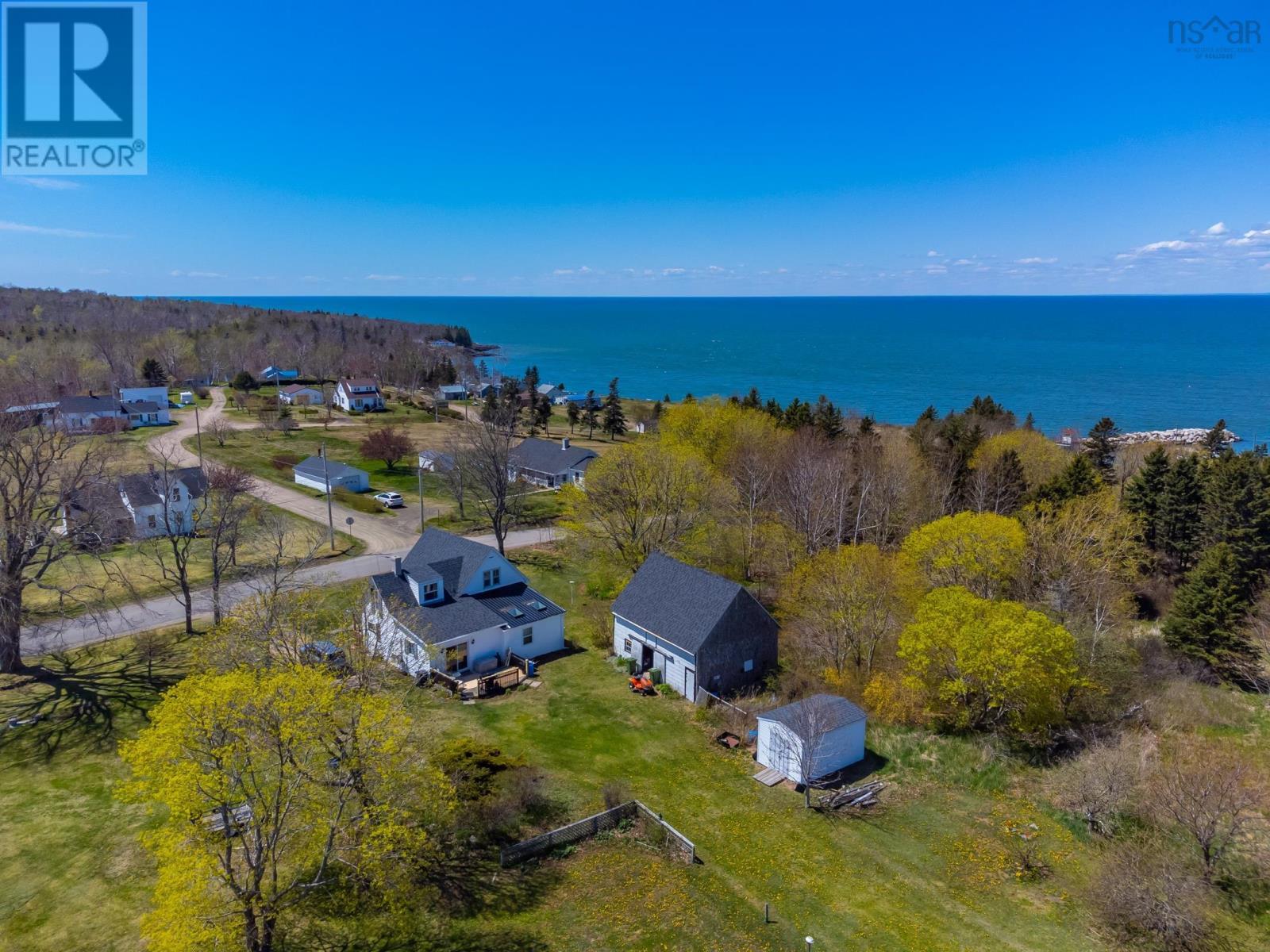 For sale 40 Hampton Wharf Road, Hampton, Nova Scotia B0S1L0