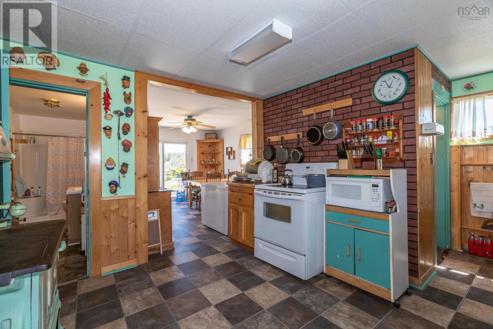 For sale 40 Hampton Wharf Road, Hampton, Nova Scotia B0S1L0