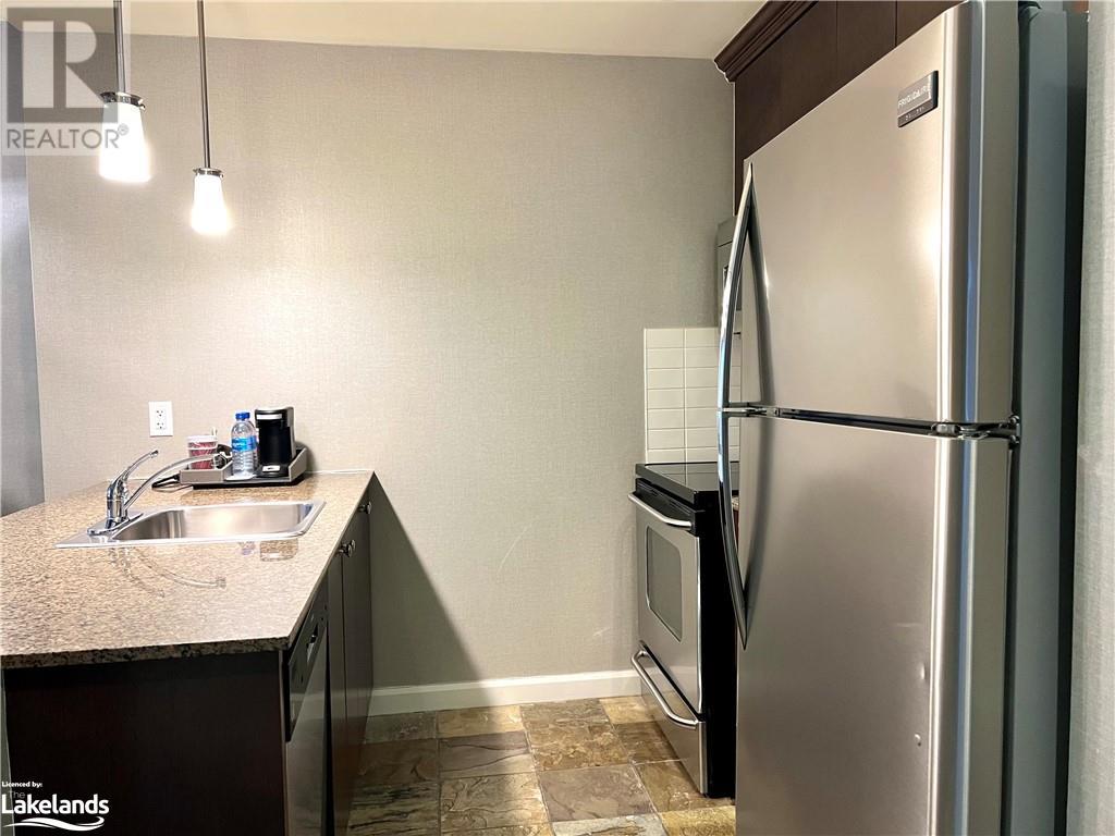 For sale 220 GORD CANNING Drive Unit 440441, The Blue Mountains