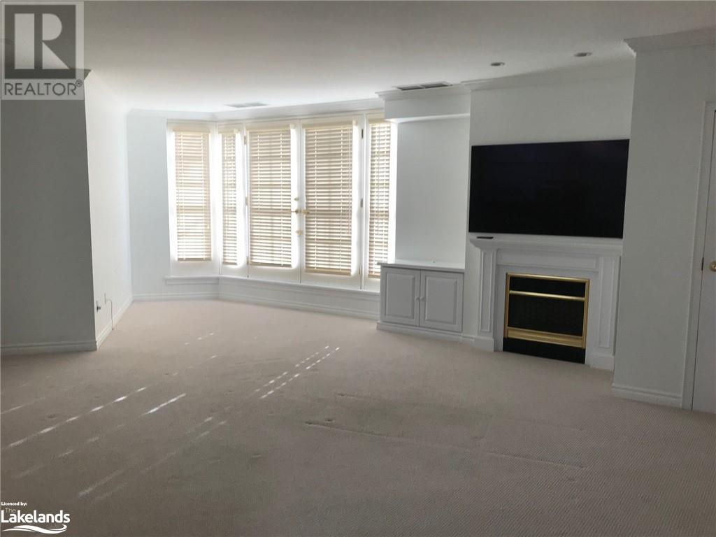 For sale 16 RAGLAN Street Unit 102, Collingwood, Ontario L9Y4Y2 40514354 REALTOR.ca