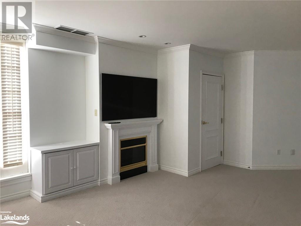 For sale 16 RAGLAN Street Unit 102, Collingwood, Ontario L9Y4Y2 40514354 REALTOR.ca