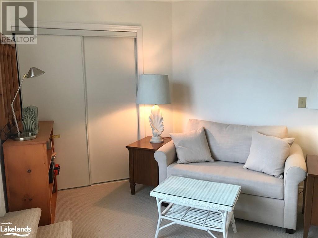 For sale 16 RAGLAN Street Unit 102, Collingwood, Ontario L9Y4Y2 40514354 REALTOR.ca