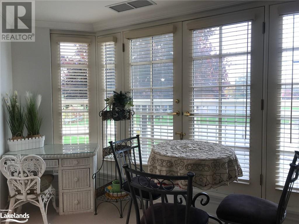 For sale 16 RAGLAN Street Unit 102, Collingwood, Ontario L9Y4Y2 40514354 REALTOR.ca