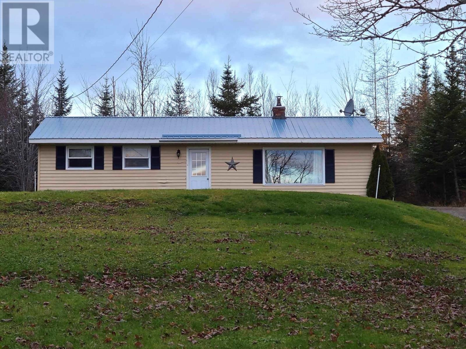 For sale 333 Hiram Lynds Road, Central North River, Nova Scotia B6L6K3